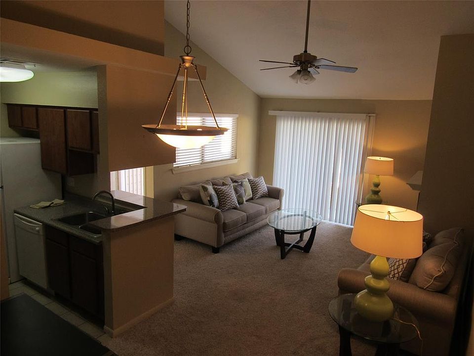 1st image of 3506 Cove View Blvd APT 404