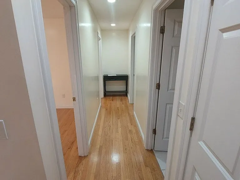 339 Poplar St — Photo 15