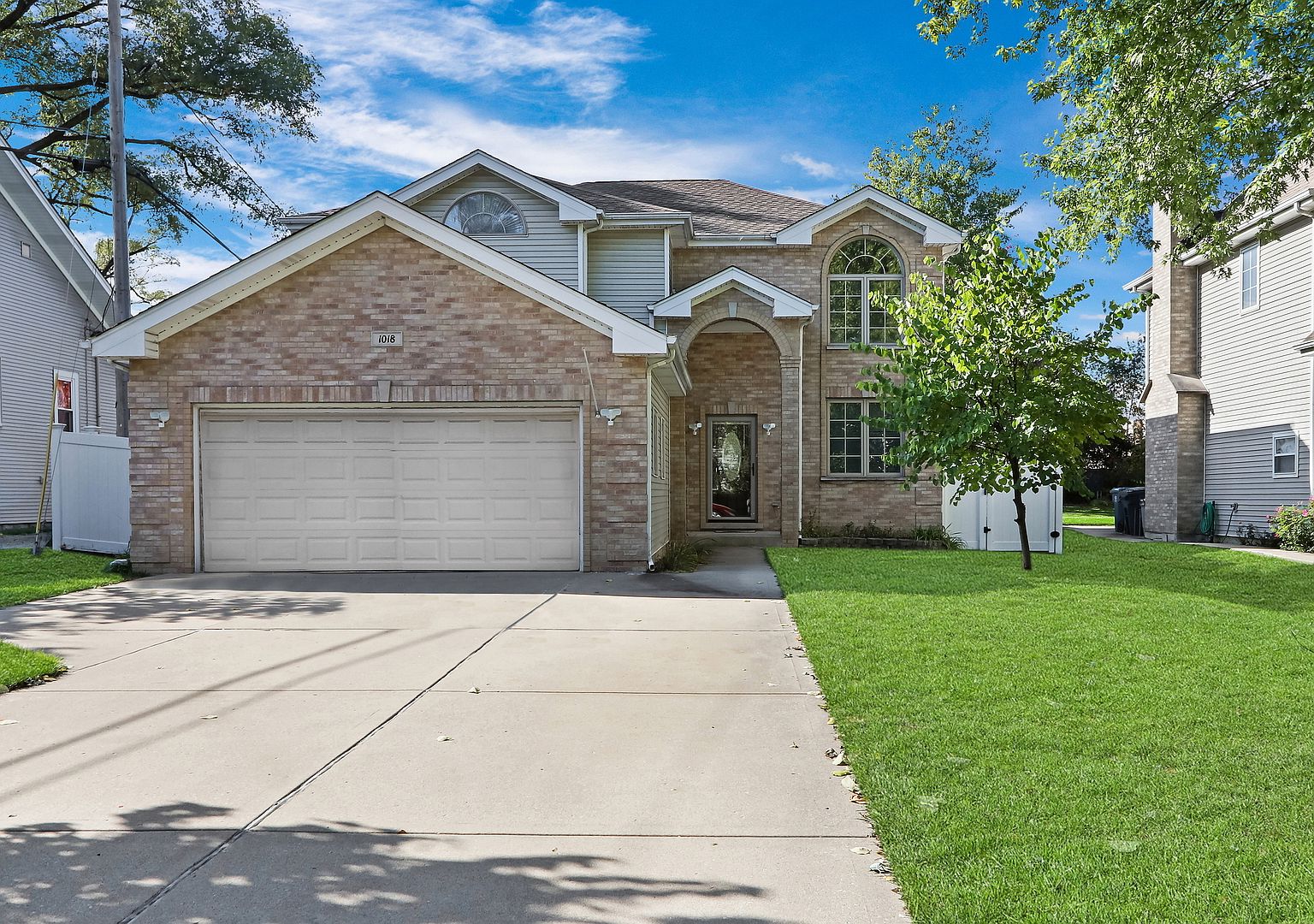 1018 S Riverside Dr, Elmhurst, IL 60126 Zillow