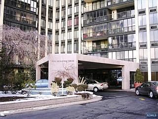 1st image of 300 Winston Dr APT 1614