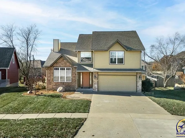 2745 SW Lagito Dr, Topeka, KS 66614