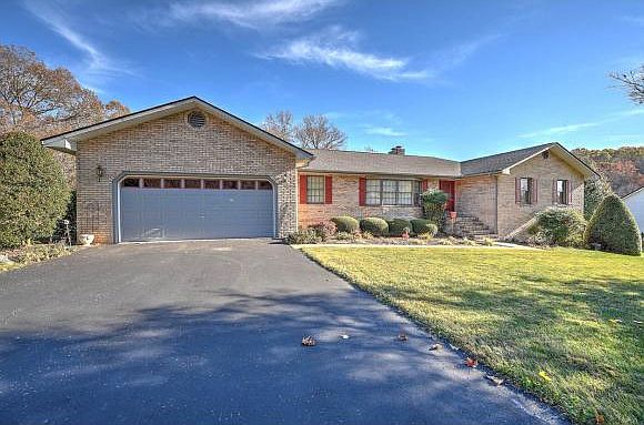 1st image of 516 Deerfield Cir