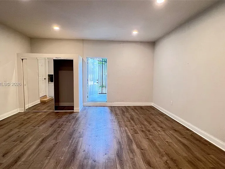 10911 SW 242nd St — Photo 14