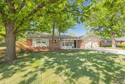 2716 Carlton Way Photo 1
