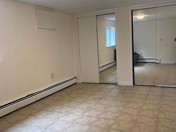 4th image of 3004 Randall Ave #1