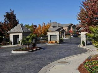 224 Island Pointe Dr, Medford, OR