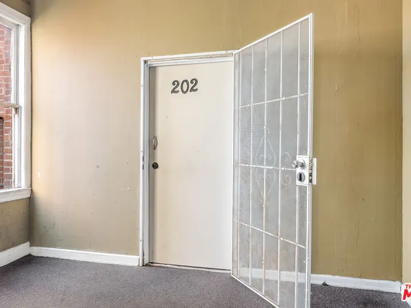 256 W Florence Ave, Los Angeles, CA