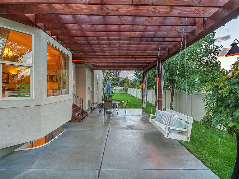 13866 S Markham Peak Cir — Photo 22