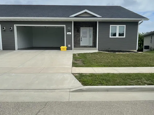 2685 Millstone Dr #1, Dubuque, IA 52002