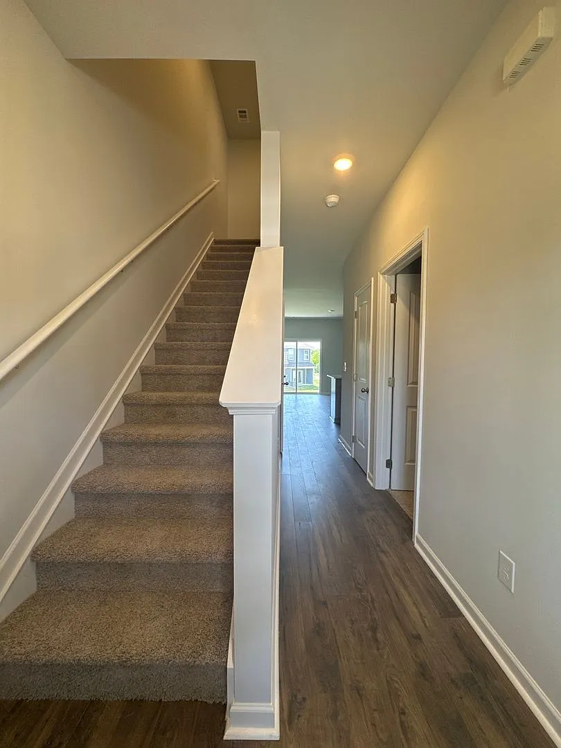Building Photo - 905 Highfield Way