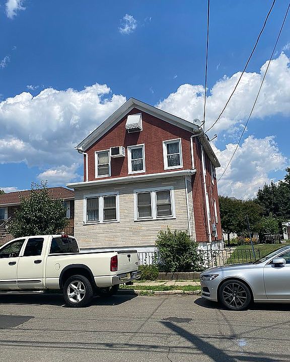 2nd image of 134 Old Hoboken Rd