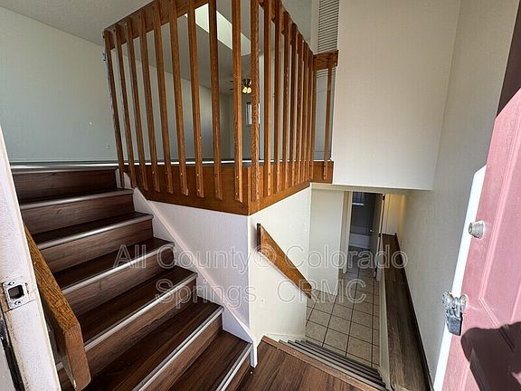 2nd image of 819 Yuma St APT B