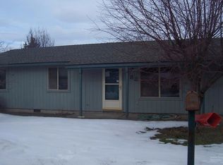 288 NE Chestnut St, Madras, OR 97741