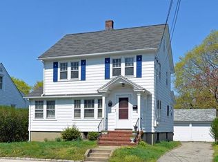 527 Reef Rd, Fairfield, CT 06824