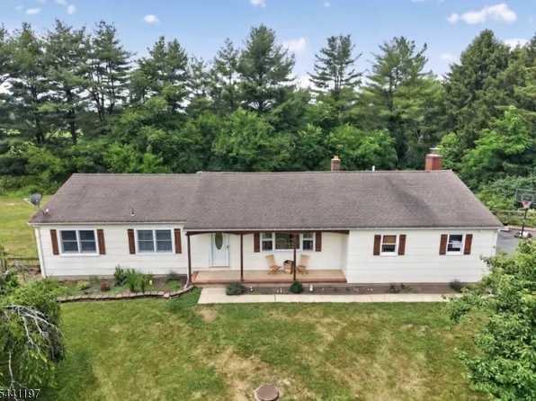22 Sandra Rd, East Amwell Twp., NJ 08551