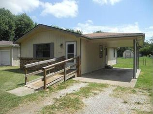 2836 N Summit Ave, Springfield, MO 65803