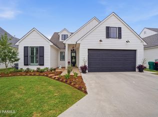 311 Harvest Creek Ln, Lafayette, LA 70508