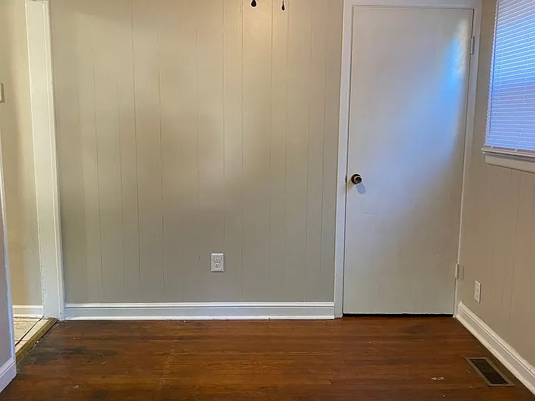 2059 Bancroft St — Photo 3