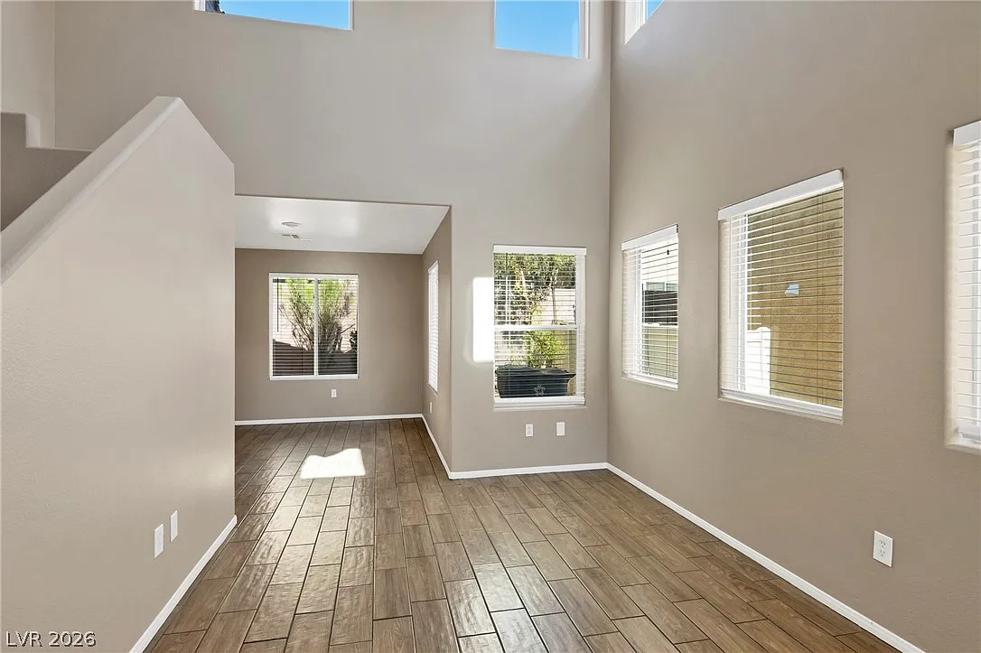 3 bed, 2.5 bath, 1648 sqft, $1,795 — Photo 4