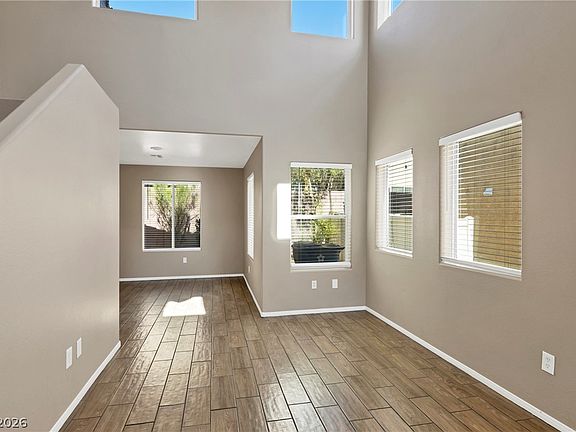 4th image of 7429 Granada Willows St