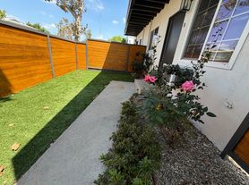 2822 S Redondo Blvd, Los Angeles, CA