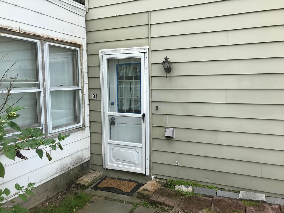 2nd image of 31 W Main St