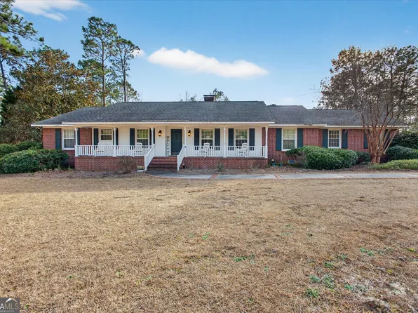 459 Prince Ave, Swainsboro, GA 30401