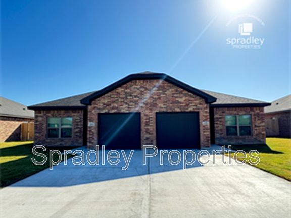 2nd image of 209A Juniper Dr