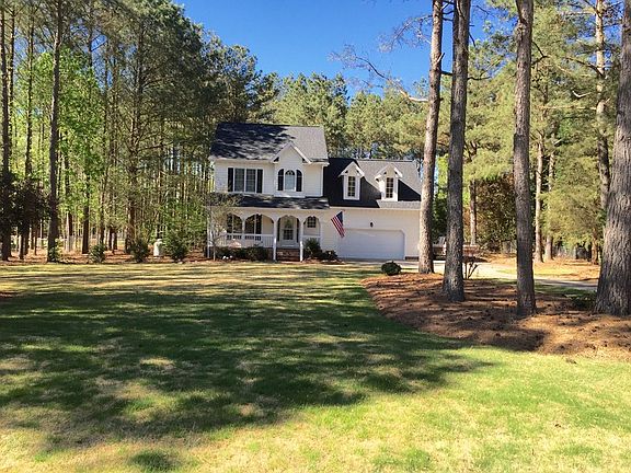 Street view of home and large front yard