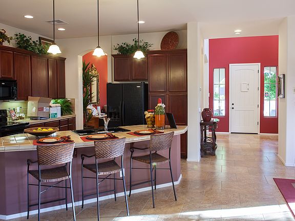 Kitchen/Foyer