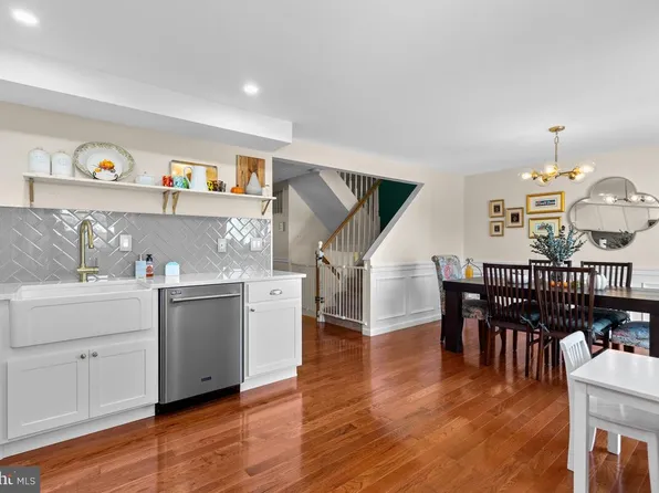 19622 Framingham Dr, Gaithersburg, MD 20879