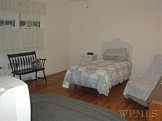 5th image of 74 Underhill Ave APT 1A