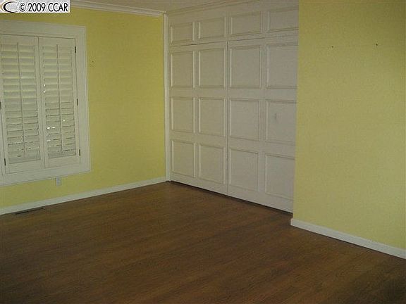 4th image of 44 Bishop Ln