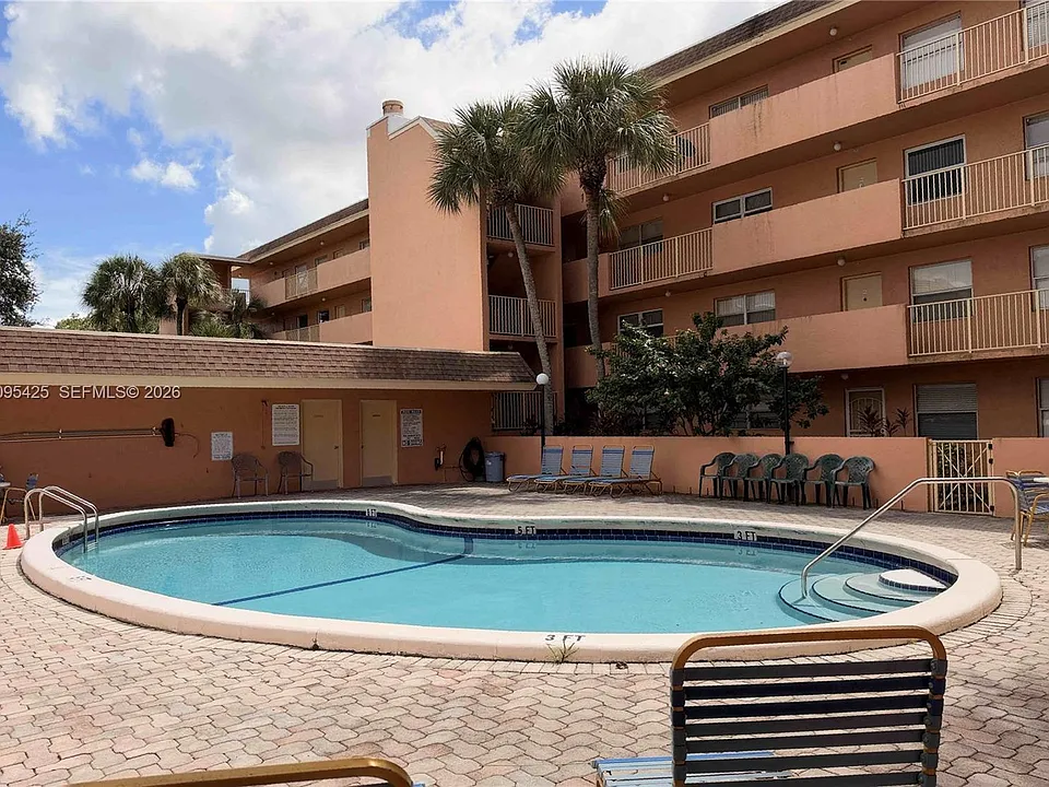 3110 N Pine Island Rd #408