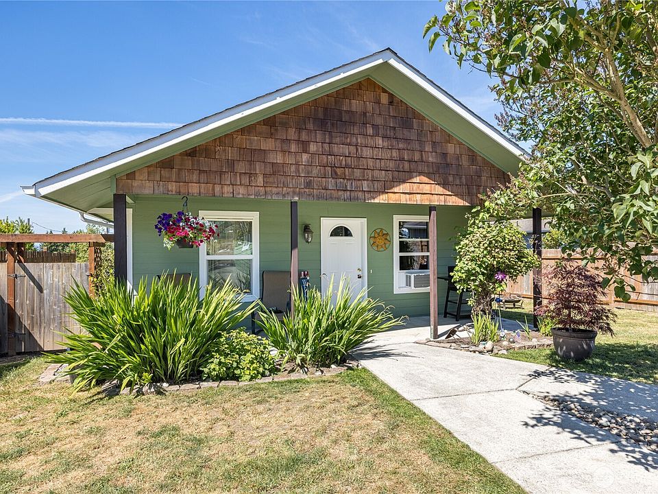 1st image of 2367 E 7th Avenue