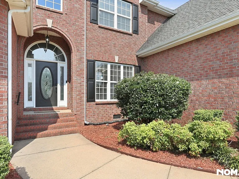 2710 United Dr — Photo 29