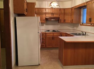 516 Gary Ave, Bismarck, ND 58501