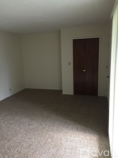 1st image of 5306 N Hemlock Dr #5306