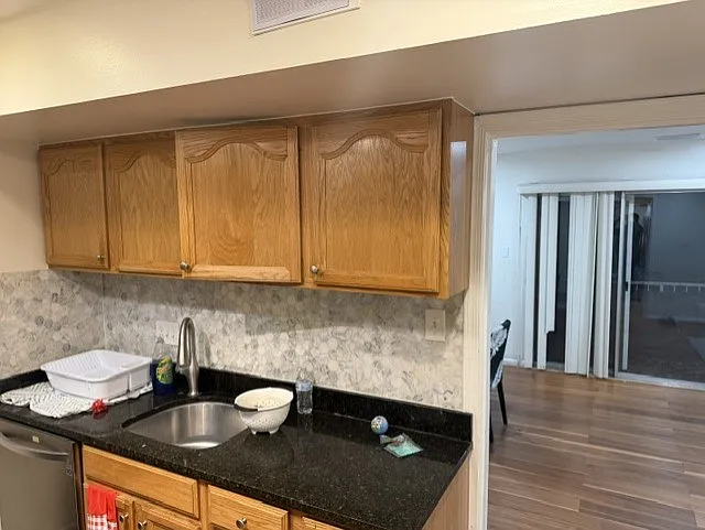 3850 Persimmon Cir — Photo 33