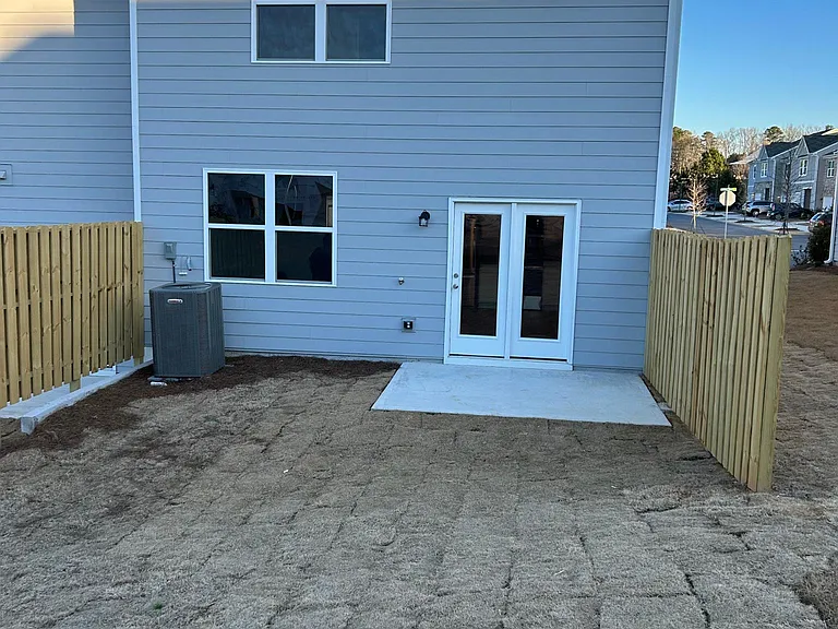 69 Rydal Way — Photo 13