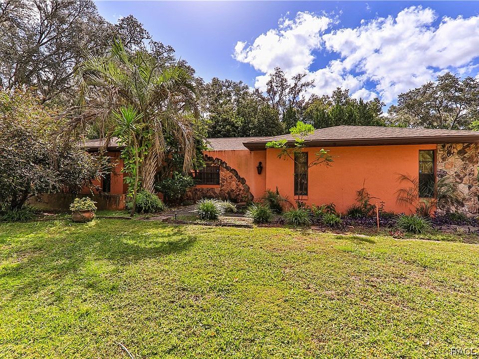 1st image of 6170 W Woodside Cir