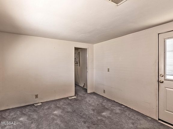 5th image of 609 N San Manuel Dr