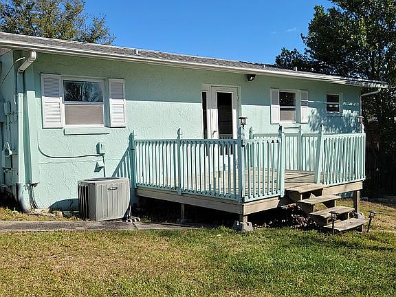 Rear deck