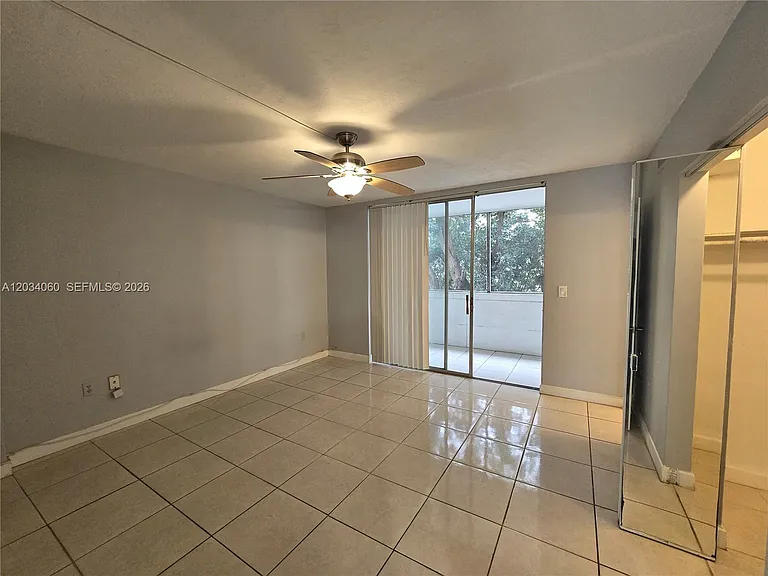 1475 NE 125th Ter #304-B — Photo 4