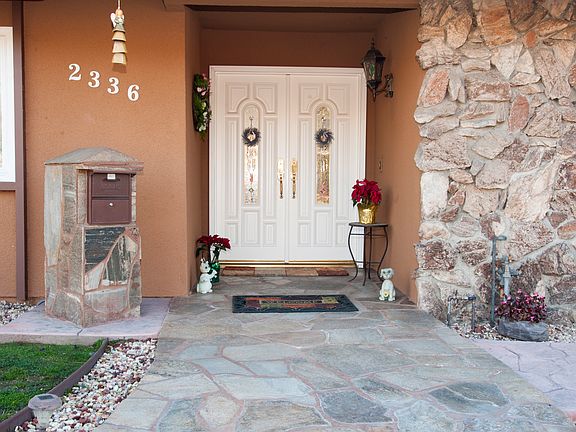 5th image of 2336 Navarro Dr