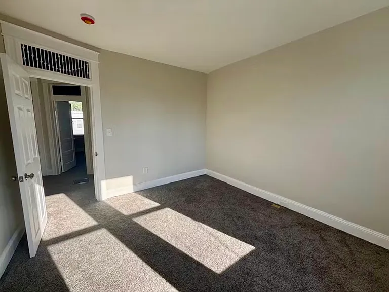 418 N Loudon Ave — Photo 11