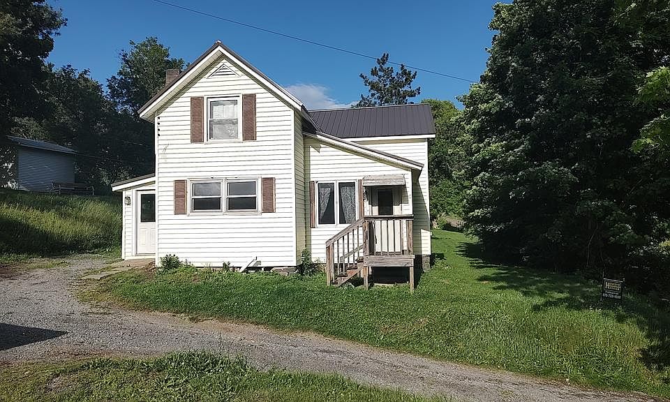 2nd image of 83 Broughton Hollow Rd