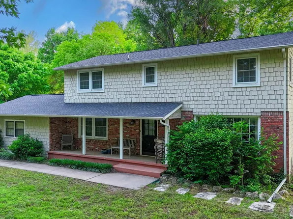 4 Orange Ln, Arkansas City, KS 67005