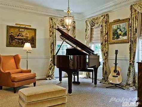 5th image of 6 Country Meadow Ct
