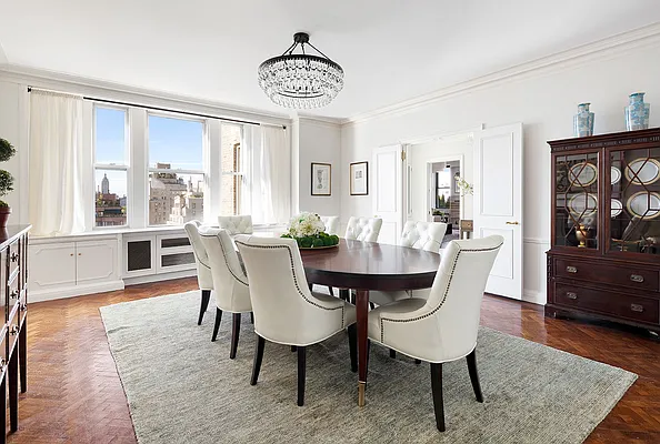 Sold by Stribling | media 11